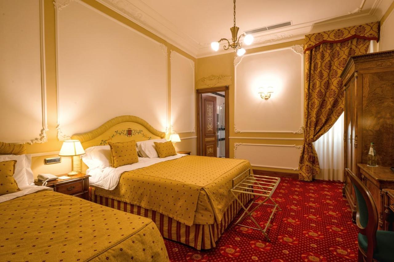 Grand Hotel Wagner Palermo Esterno foto A room at the hotel