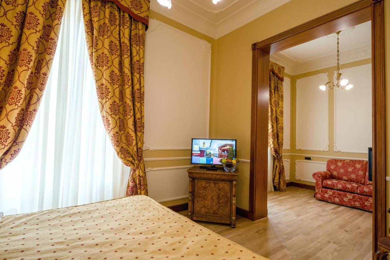 Grand Hotel Wagner Palermo Esterno foto Suite
