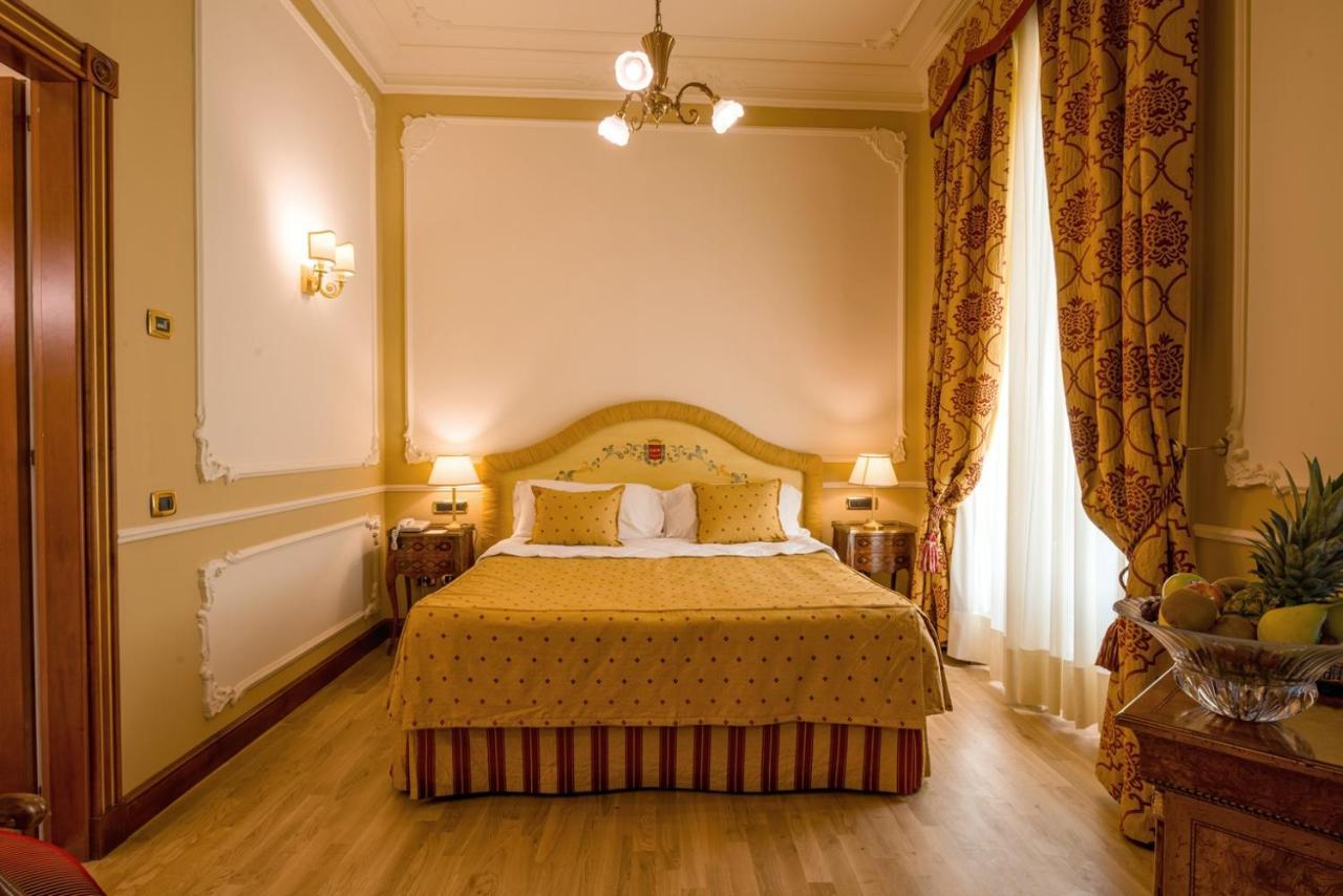 Grand Hotel Wagner Palermo Esterno foto A room at the hotel