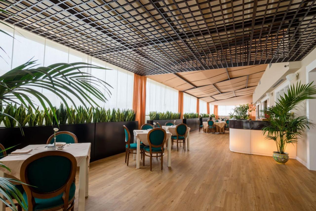Grand Hotel Wagner Palermo Esterno foto The restaurant