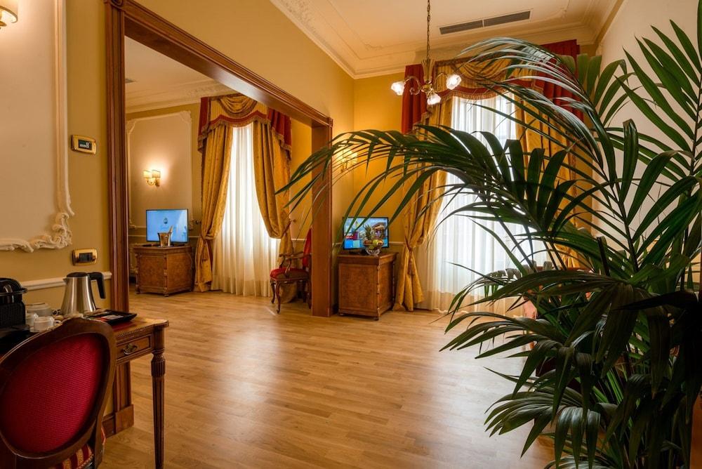 Grand Hotel Wagner Palermo Esterno foto A suite at the hotel